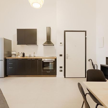 米兰Cozy Corner With Balcony And Private Garage!公寓 外观 照片