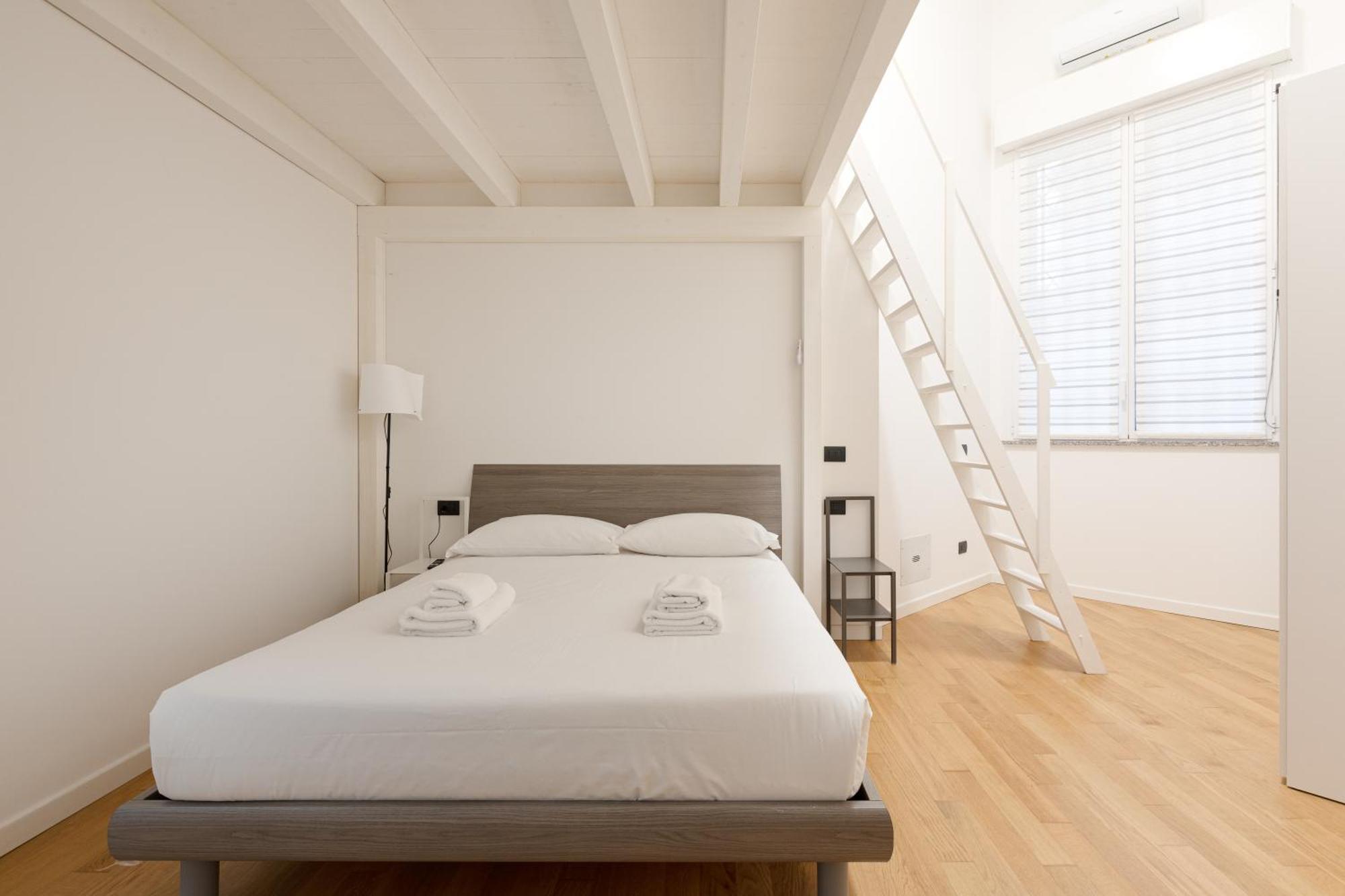 米兰Cozy Corner With Balcony And Private Garage!公寓 外观 照片