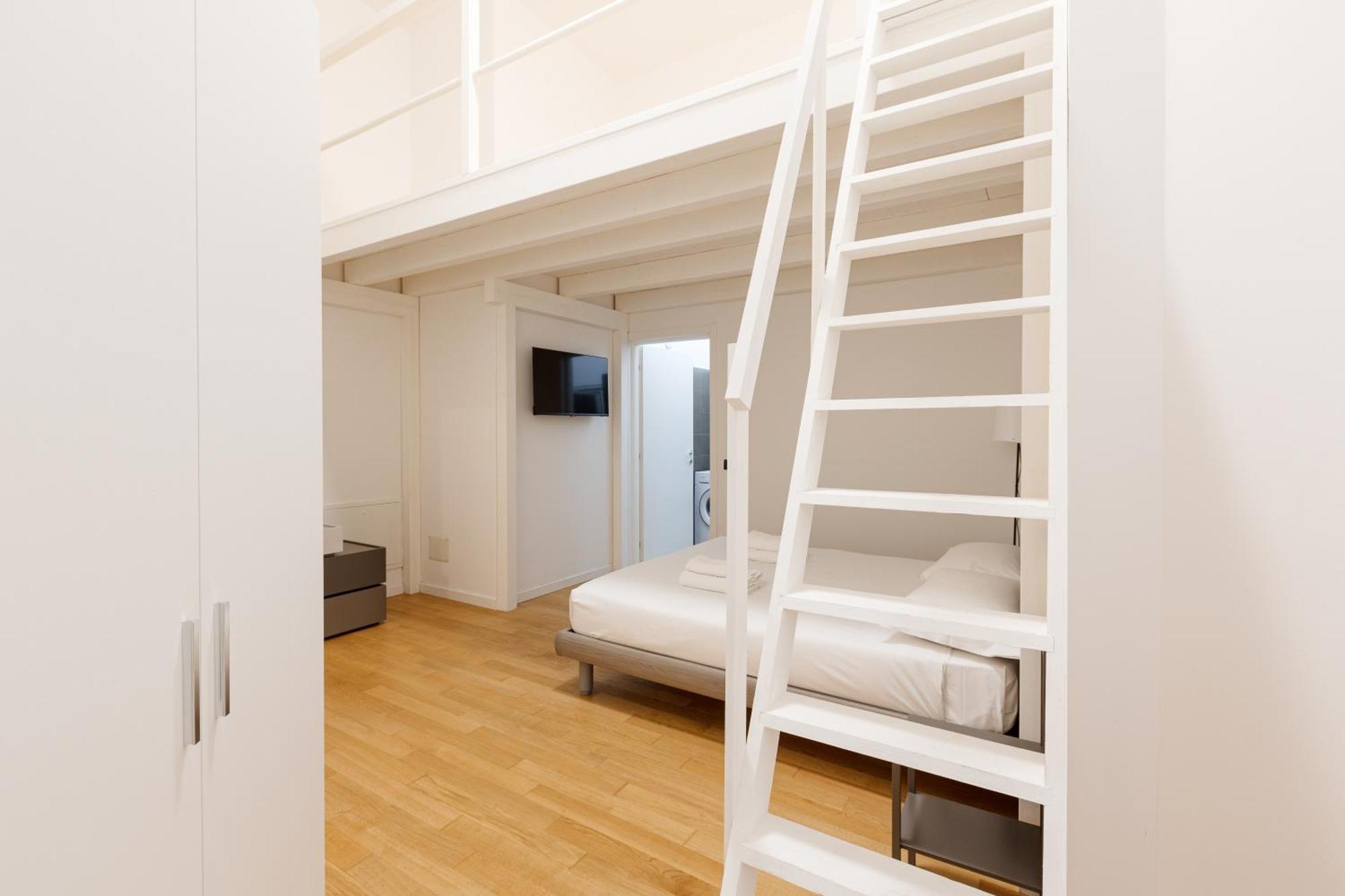 米兰Cozy Corner With Balcony And Private Garage!公寓 外观 照片
